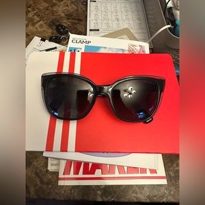 Women’s Ralph Lauren polarized sunglasses